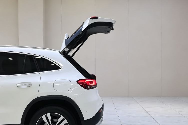 Used Mercedes-Benz GLA 2022 Facelifted GLA 200 Exterior 7