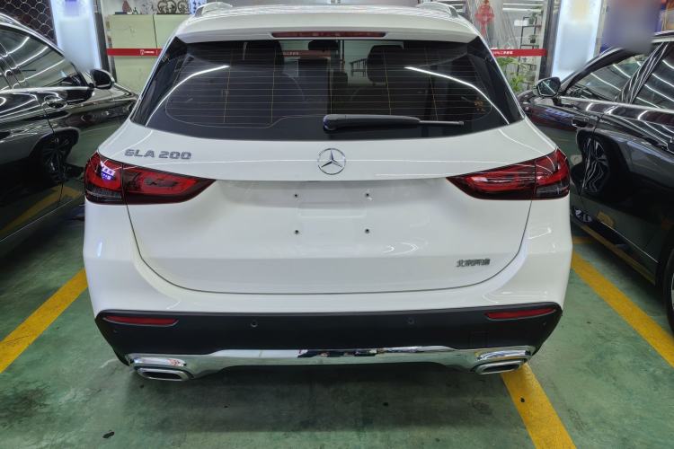 Used Mercedes-Benz GLA 2022 Facelifted GLA 200 Exterior 9