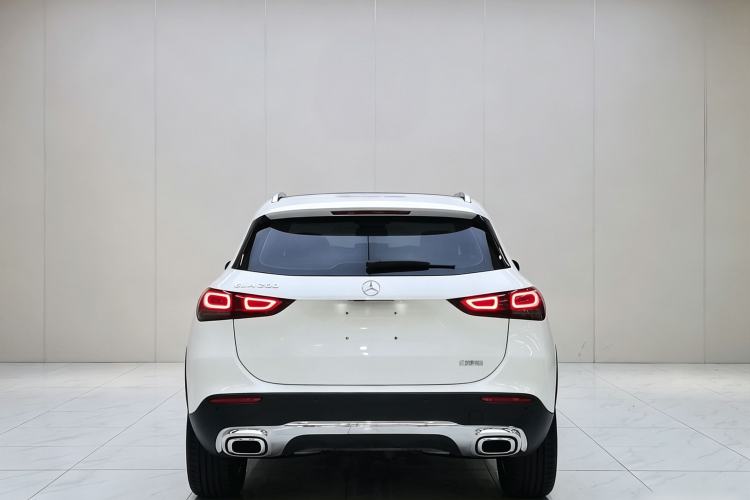 Used Mercedes-Benz GLA 2022 Facelifted GLA 200 Exterior 9