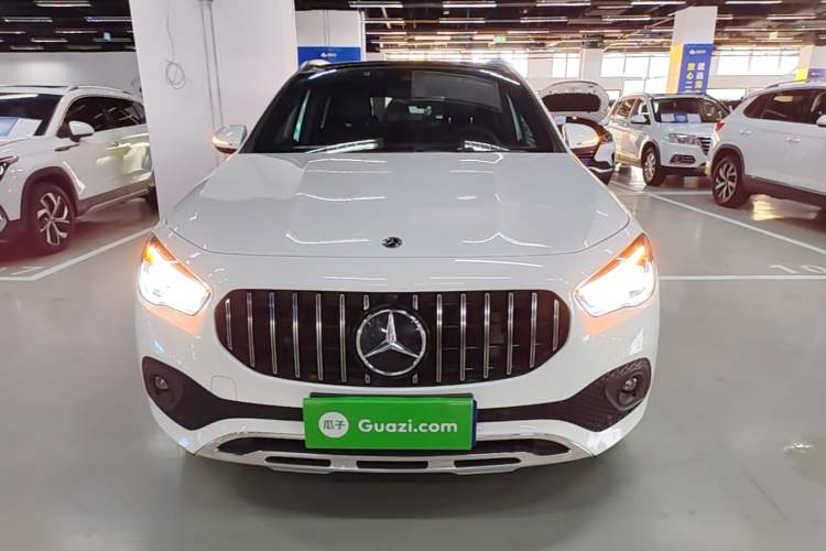 Used Mercedes-Benz GLA 2022 Facelifted GLA 200 Front