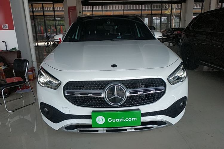 Mercedes-Benz GLA 220 2022 — фото 2
