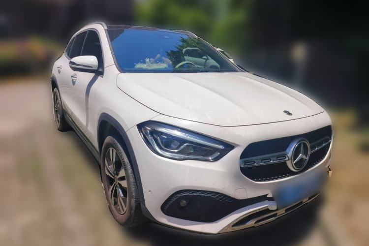Used Mercedes-Benz GLA 2022 GLA 220 Front Right 45 Deg