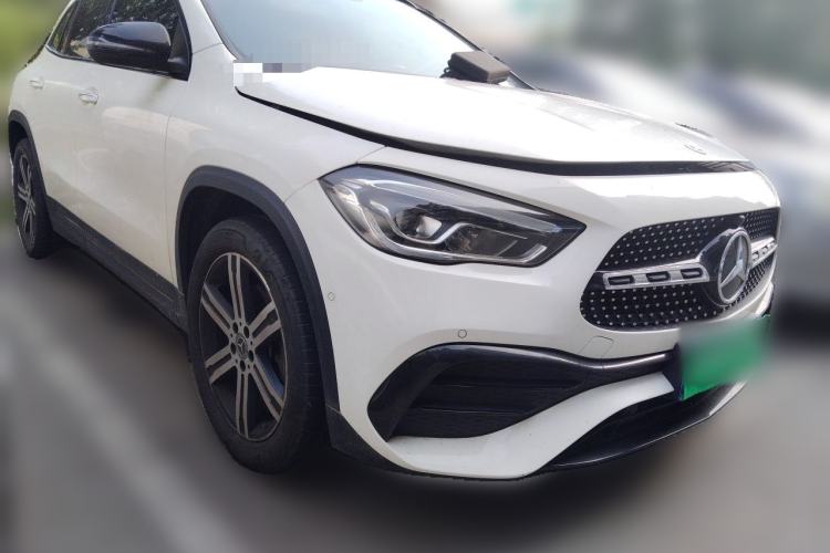 Used Mercedes-Benz GLA 2022 GLA 220 4MATIC Front Right 45 Deg
