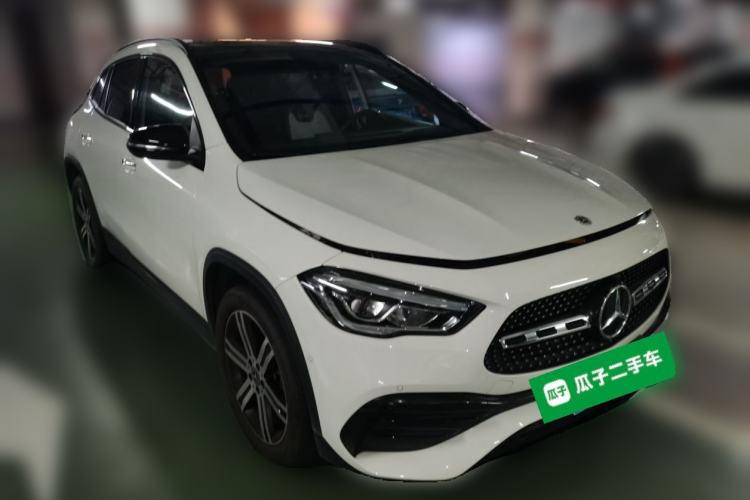 Used Mercedes-Benz GLA 2022 GLA 220 4MATIC Front Right 45 Deg