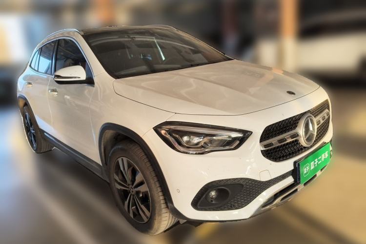 Used Mercedes-Benz GLA 2022 GLA 220 Front Right 45 Deg