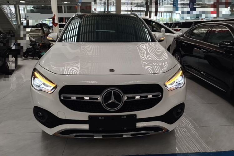 Used Mercedes-Benz GLA 2022 Facelifted GLA 200 Front