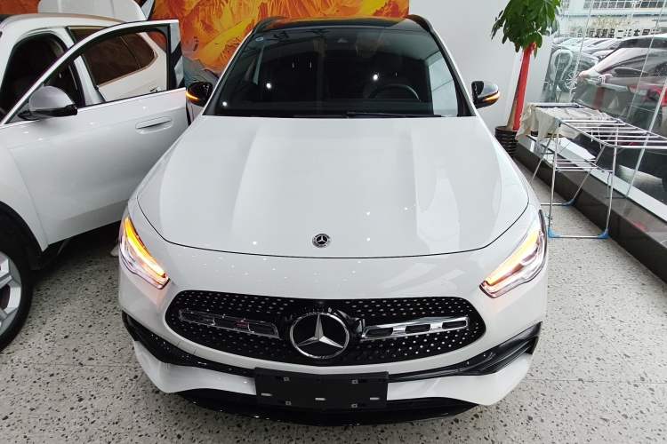 Used Mercedes-Benz GLA 2022 GLA 220 4MATIC Front