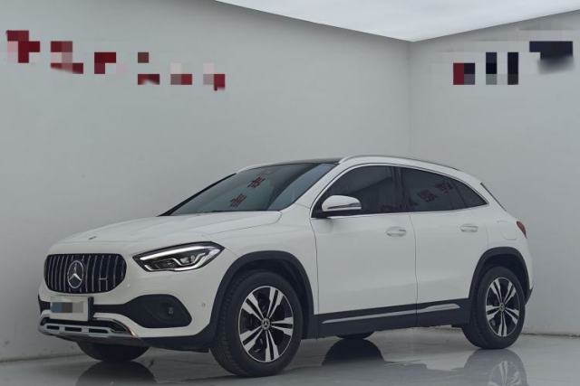 Ojetý Mercedes-Benz GLA 2022 GLA 220