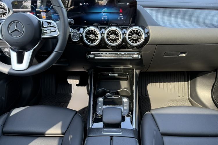 Used Mercedes-Benz GLA 2022 Facelifted GLA 200 Gear Lever