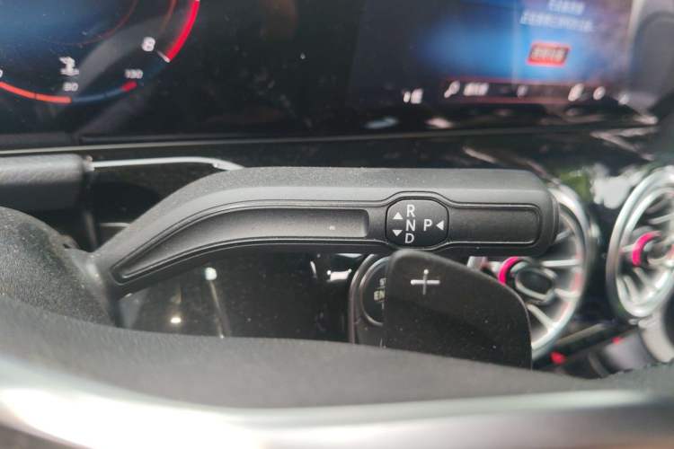 Used Mercedes-Benz GLA 2022 GLA 200 Gear Lever