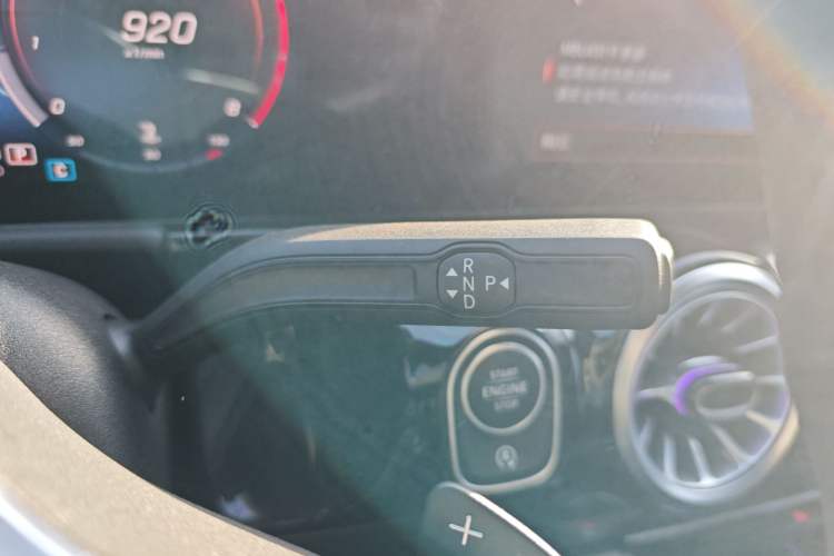 Used Mercedes-Benz GLA 2022 Facelifted GLA 200 Gear Lever