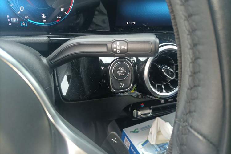 Used Mercedes-Benz GLA 2022 Facelifted GLA 200 Gear Lever