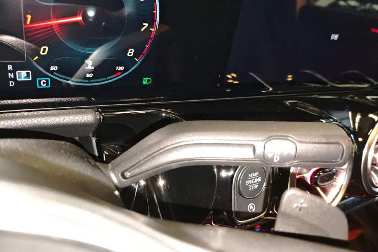 Used Mercedes-Benz GLA 2022 Facelifted GLA 200 Gear Lever