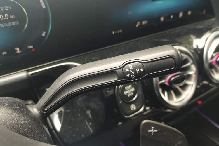 Used Mercedes-Benz GLA 2022 Facelifted GLA 200 Gear Lever