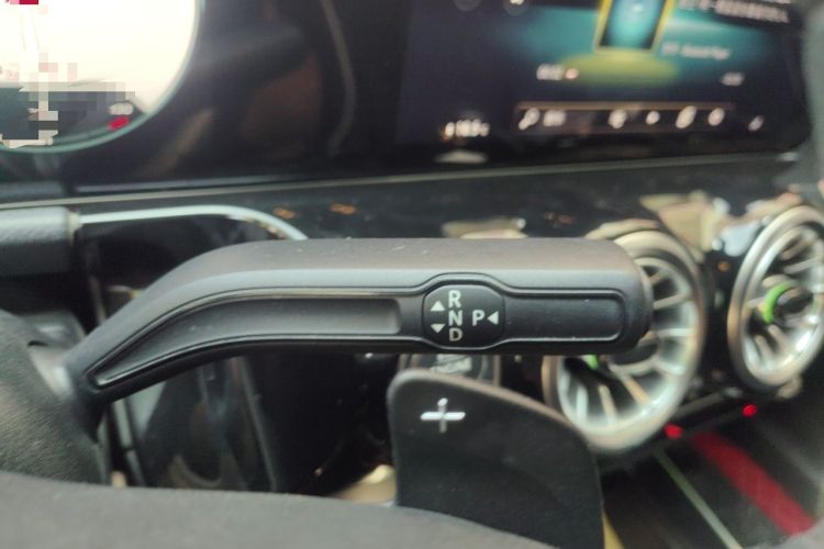 Used Mercedes-Benz GLA 2022 Facelifted GLA 200 Gear Lever