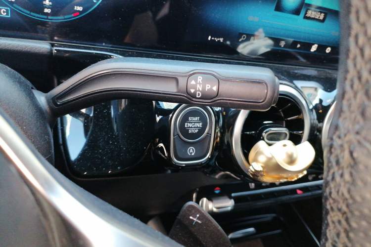 Used Mercedes-Benz GLA 2022 Second Facelift GLA 200 Gear Lever