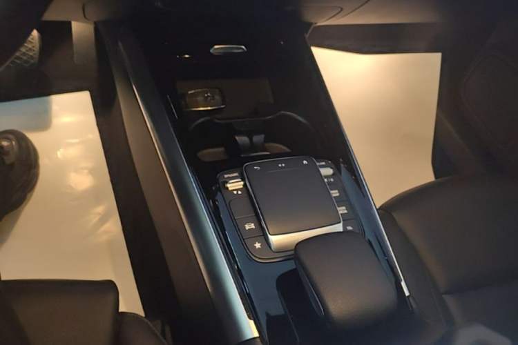 Used Mercedes-Benz GLA 2022 Second Facelift GLA 200 Gear Lever