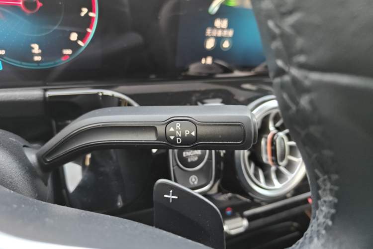 Used Mercedes-Benz GLA 2022 Facelifted GLA 200 Gear Lever