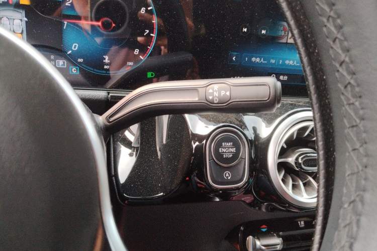 Used Mercedes-Benz GLA 2022 GLA 220 4MATIC Gear Lever