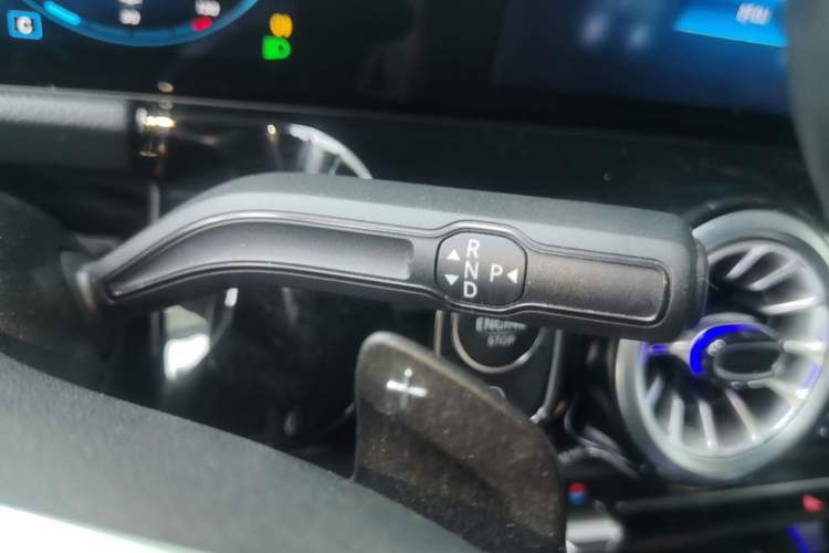 Used Mercedes-Benz GLA 2022 GLA 220 4MATIC Gear Lever