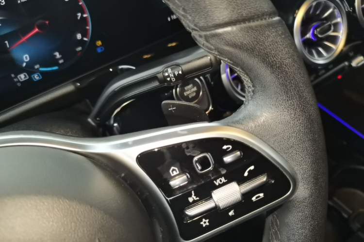 Used Mercedes-Benz GLA 2022 Facelifted GLA 200 Gear Lever
