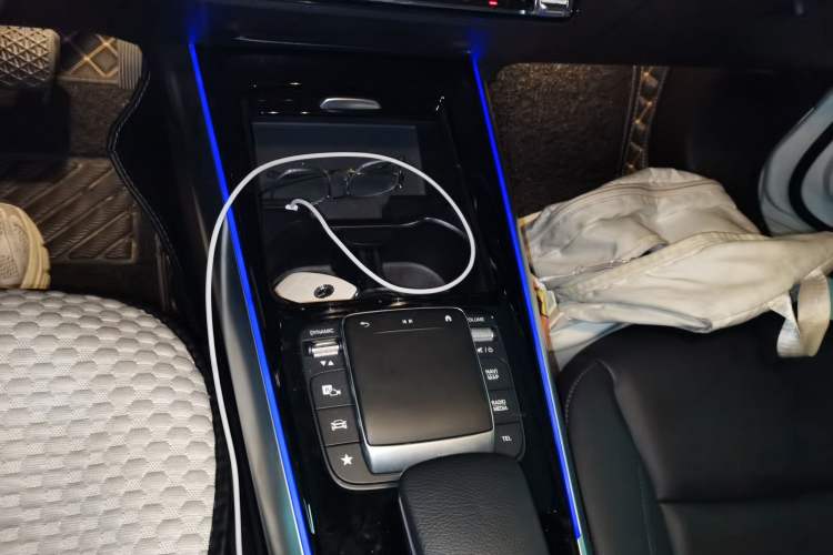 Used Mercedes-Benz GLA 2022 GLA 220 4MATIC Gear Lever