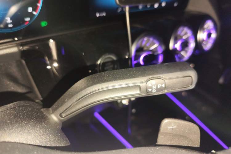 Used Mercedes-Benz GLA 2022 Facelifted GLA 200 Gear Lever