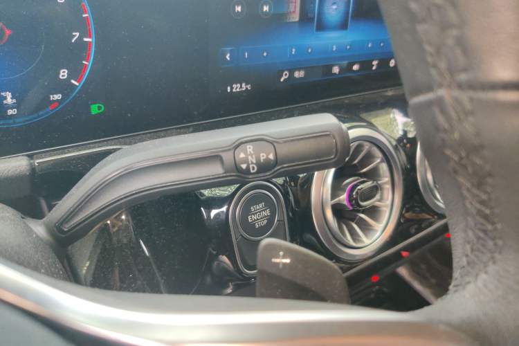 Used Mercedes-Benz GLA 2022 Facelifted GLA 200 Gear Lever