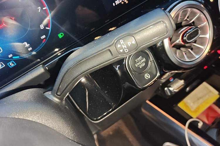 Used Mercedes-Benz GLA 2022 Facelifted GLA 200 Gear Lever