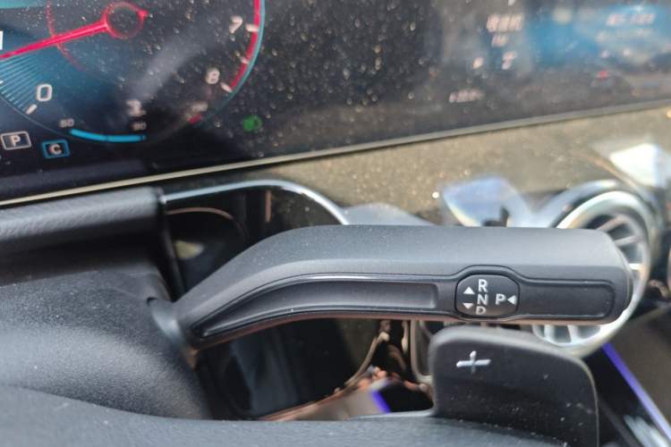 Used Mercedes-Benz GLA 2022 Facelifted GLA 200 Gear Lever