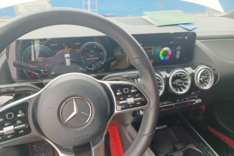 Used Mercedes-Benz GLA 2022 Facelifted GLA 200 Gear Lever