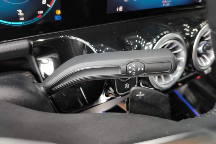 Used Mercedes-Benz GLA 2022 GLA 220 4MATIC Gear Lever