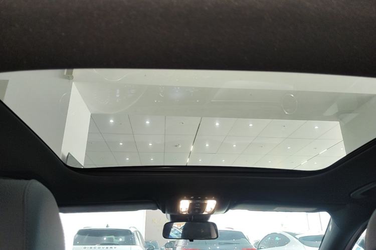 Used Mercedes-Benz GLA 2022 Second Facelift GLA 200 Headliner