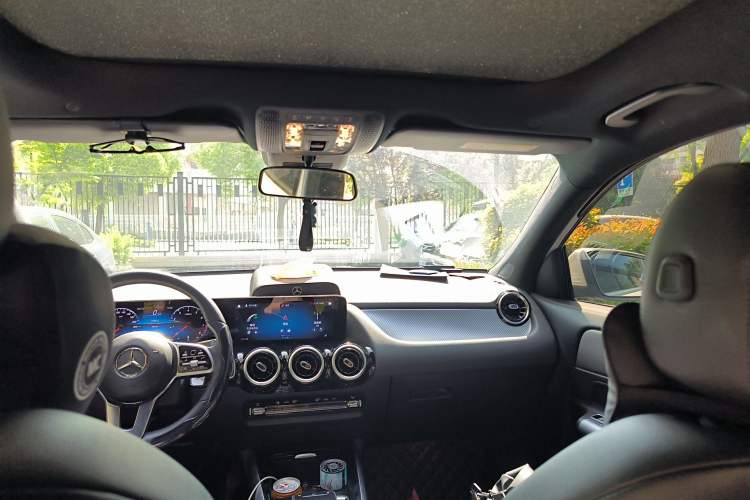 Used Mercedes-Benz GLA 2022 Second Facelift GLA 200 Headliner