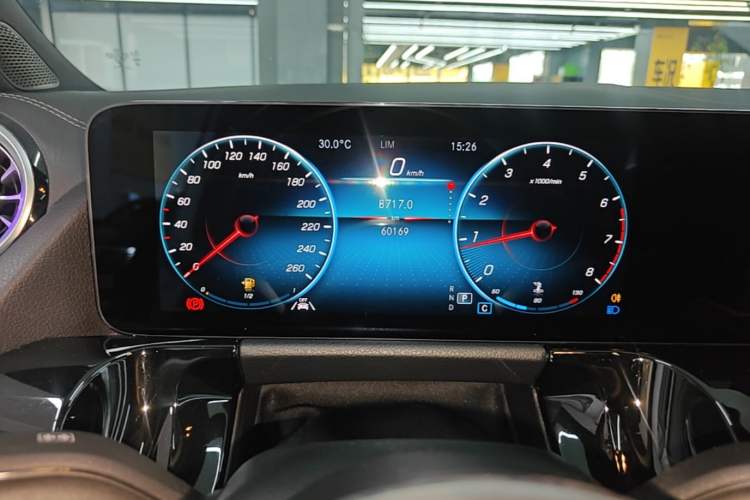 Used Mercedes-Benz GLA 2022 Facelifted GLA 200 Instrument Cluster