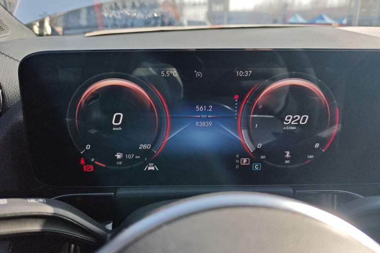 Used Mercedes-Benz GLA 2022 Facelifted GLA 200 Instrument Cluster