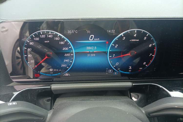 Used Mercedes-Benz GLA 2022 Facelifted GLA 200 Instrument Cluster