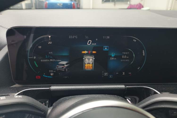 Used Mercedes-Benz GLA 2022 Facelifted GLA 200 Instrument Cluster