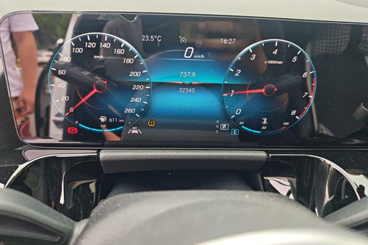 Used Mercedes-Benz GLA 2022 Facelifted GLA 200 Instrument Cluster