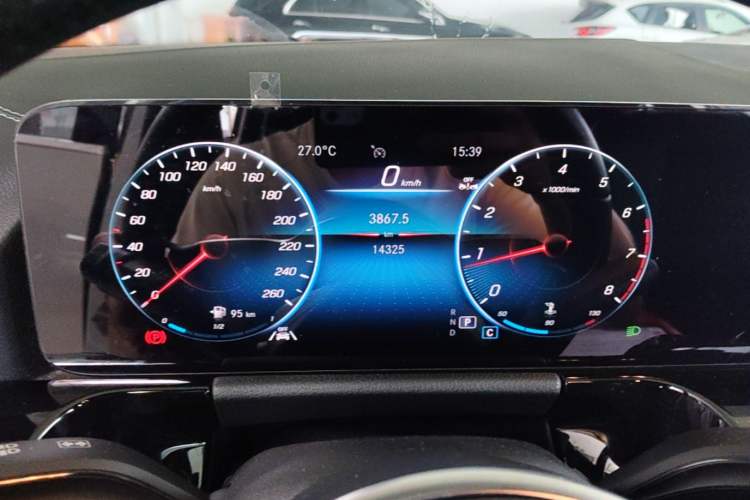 Used Mercedes-Benz GLA 2022 Second Facelift GLA 200 Instrument Cluster