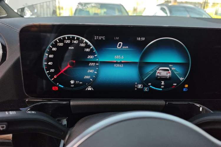 Used Mercedes-Benz GLA 2022 Facelifted GLA 200 Instrument Cluster
