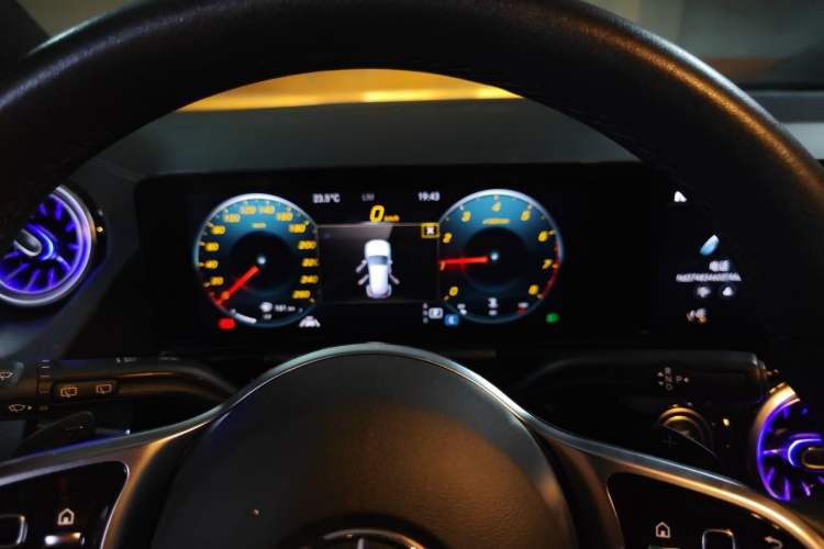 Used Mercedes-Benz GLA 2022 Facelifted GLA 200 Instrument Cluster