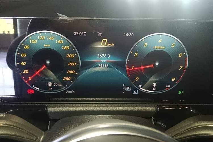 Used Mercedes-Benz GLA 2022 Second Facelift GLA 200 Instrument Cluster