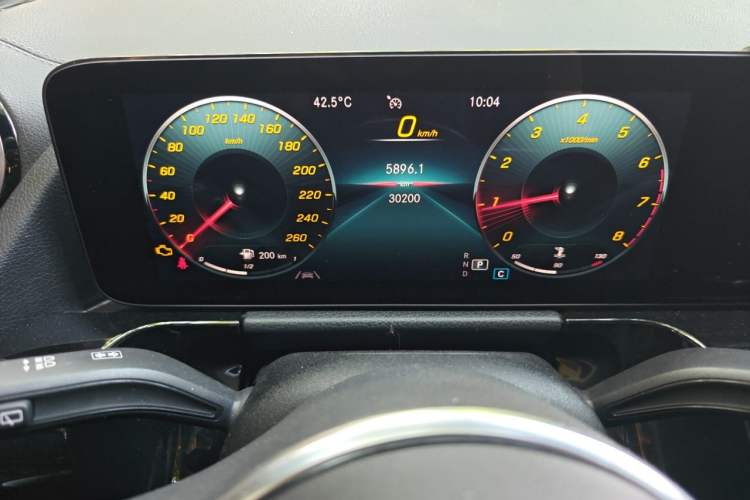 Used Mercedes-Benz GLA 2022 Second Facelift GLA 200 Instrument Cluster