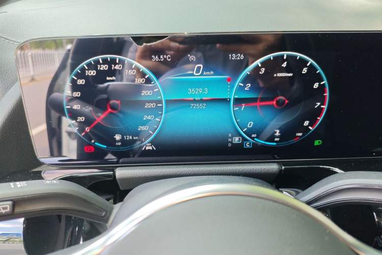Used Mercedes-Benz GLA 2022 Facelifted GLA 200 Instrument Cluster