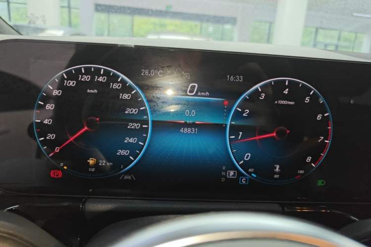 Used Mercedes-Benz GLA 2022 Facelifted GLA 200 Instrument Cluster