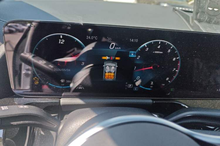 Used Mercedes-Benz GLA 2022 Facelifted GLA 200 Instrument Cluster