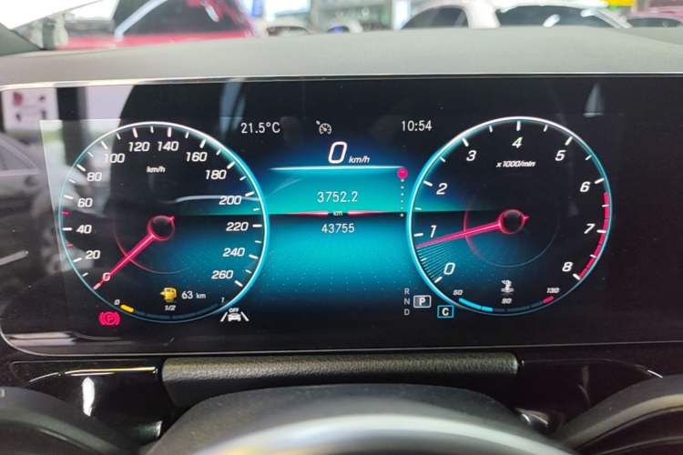 Used Mercedes-Benz GLA 2022 Facelifted GLA 200 Instrument Cluster