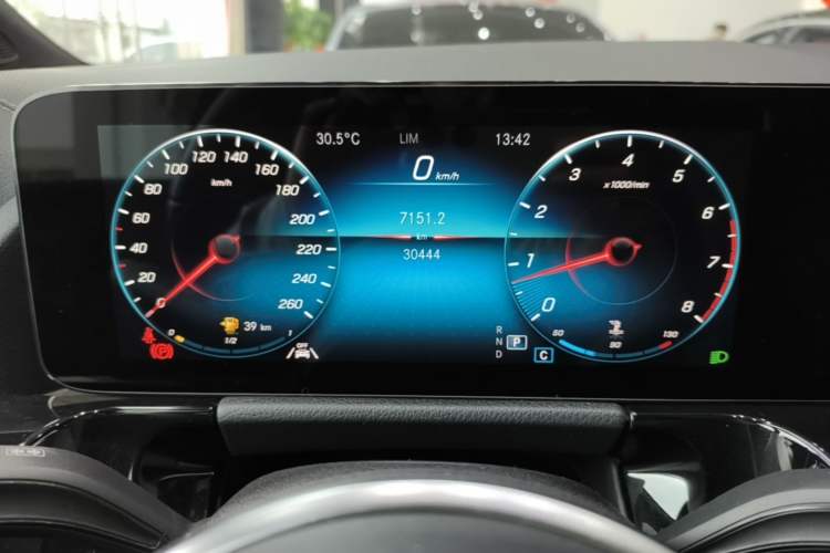 Used Mercedes-Benz GLA 2022 GLA 220 4MATIC Instrument Cluster