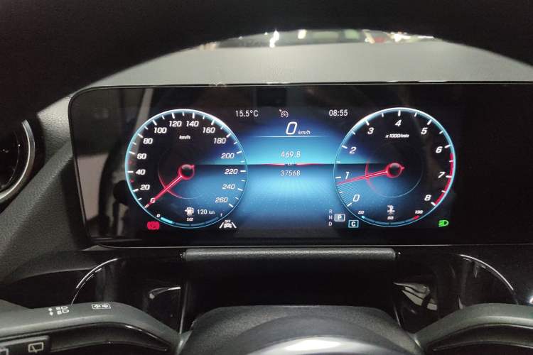 Used Mercedes-Benz GLA 2022 Second Facelift GLA 200 Instrument Cluster